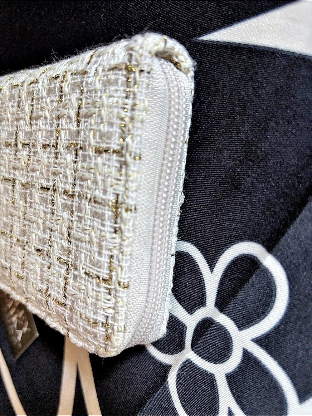 Badgley Mischka Cream & Gold Tweed Zip Wallet - Picture 6 of 10